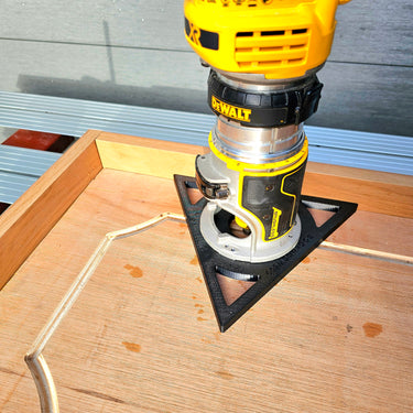 Dewalt DCW600 DCW604 D26200 Triangular Triangle trim router sub-base door pattern