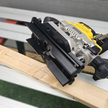 Dewalt DCW620 center jig adapter router base Mortises Groove Slotting